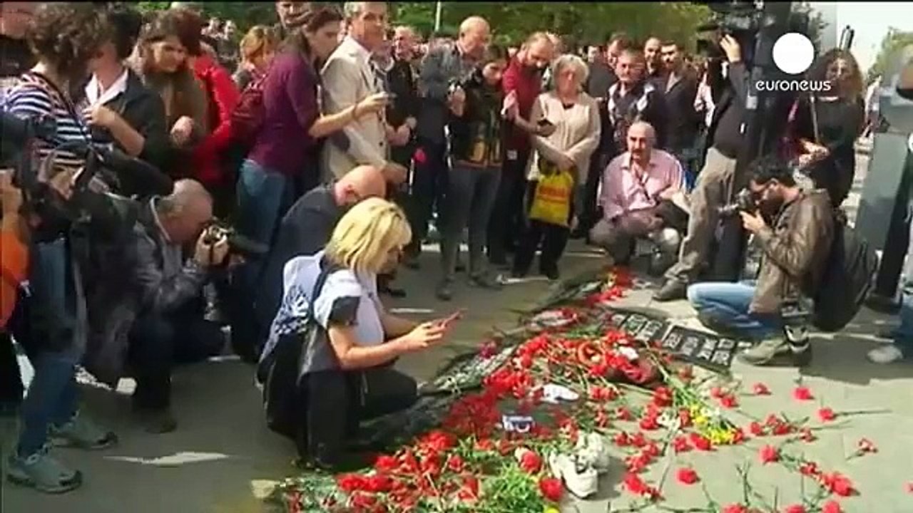 Election rallies are suspended in Turkey following bombing