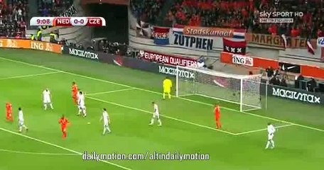 Wesley Sneijder Amazing Chance - Netherlands vs Czech Republic - Euro 2016 - 13.10.2015