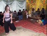 Private Party Mujra | Homemade Mujra | بلو ٹھمکا لگا سانوں سب نوں نچا | Girl Mujra at Home | Awlla Inc.