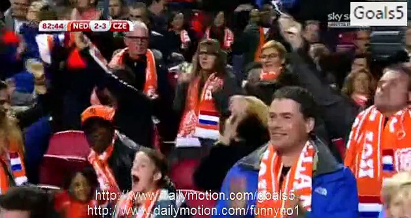 Robin van Persie Goal Netherlands 2 - 3 Czech Republic Euro Qualifications 13-10-2015