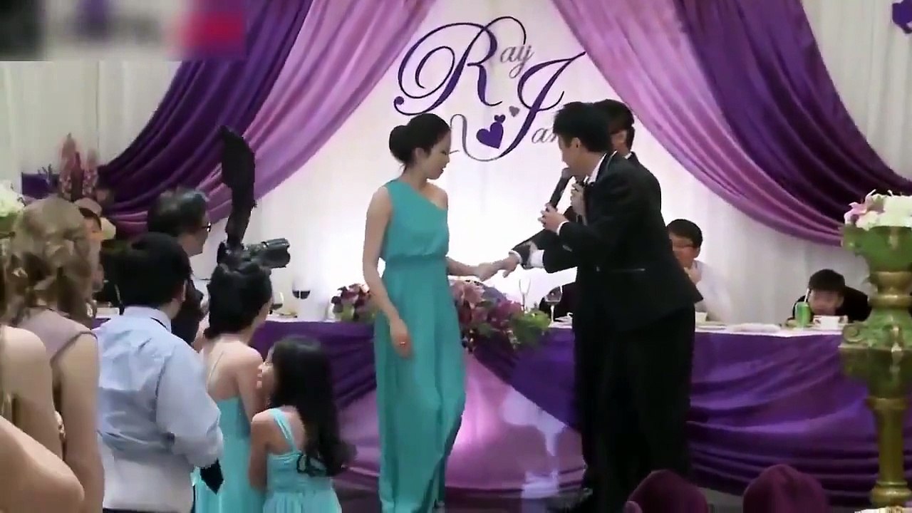 Weddings with fun games "Find bride"!