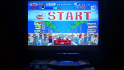 GAMEPLAY   OUTRUN (Version KmH)   MEGADRIVE Model 1 PAL + MEGADRIVER + RF + TV CRT FIRSTLINE 21'