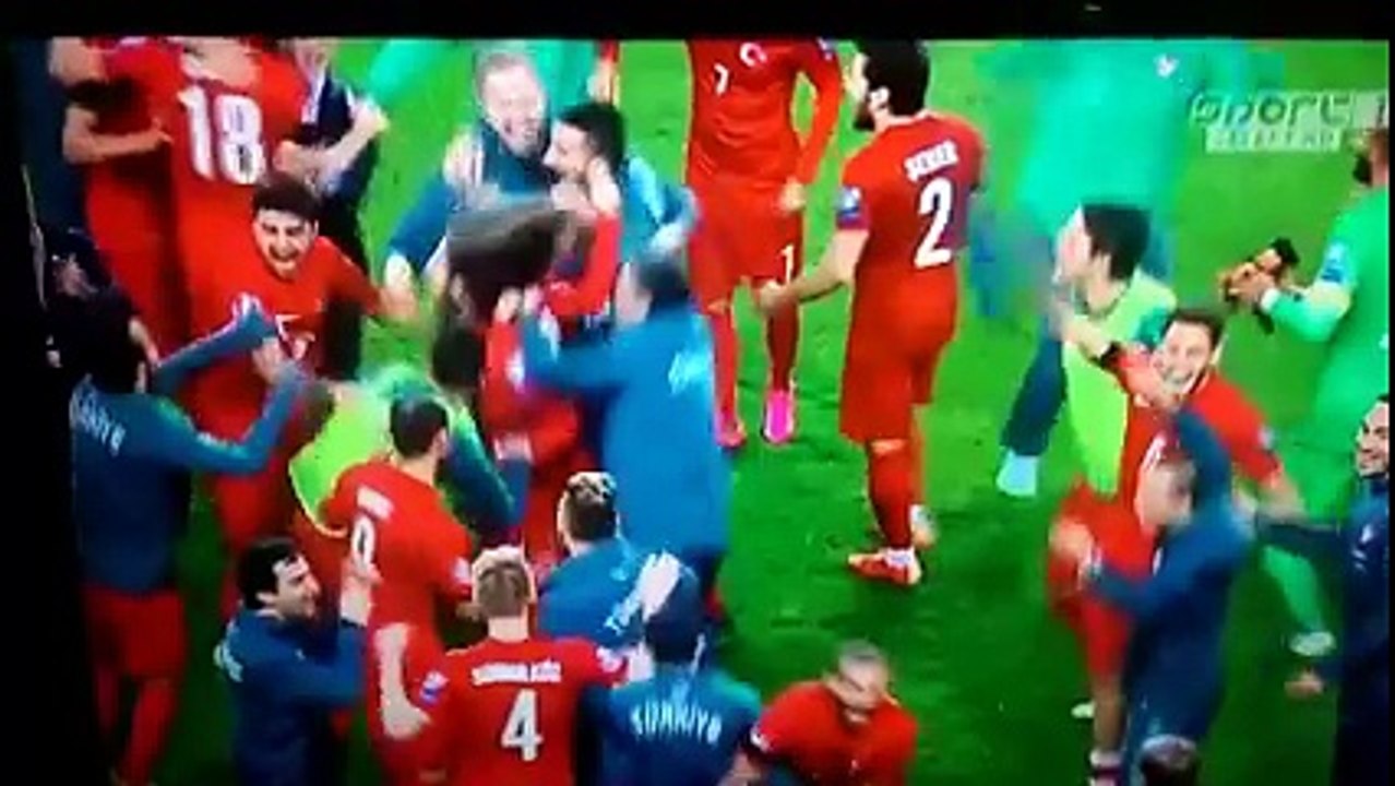 türkiye - izlanda - selçuk golü ve gol sevinci