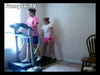 2 Girls 1 Treadmill Fail