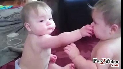 Cute Babies Funny Fight - Video Dailymotion