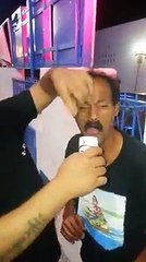 فضيحة  : مواطن تونسي شد واحد مهبول بالقوة وشربوا البيرة !!!  والله شي يأسف