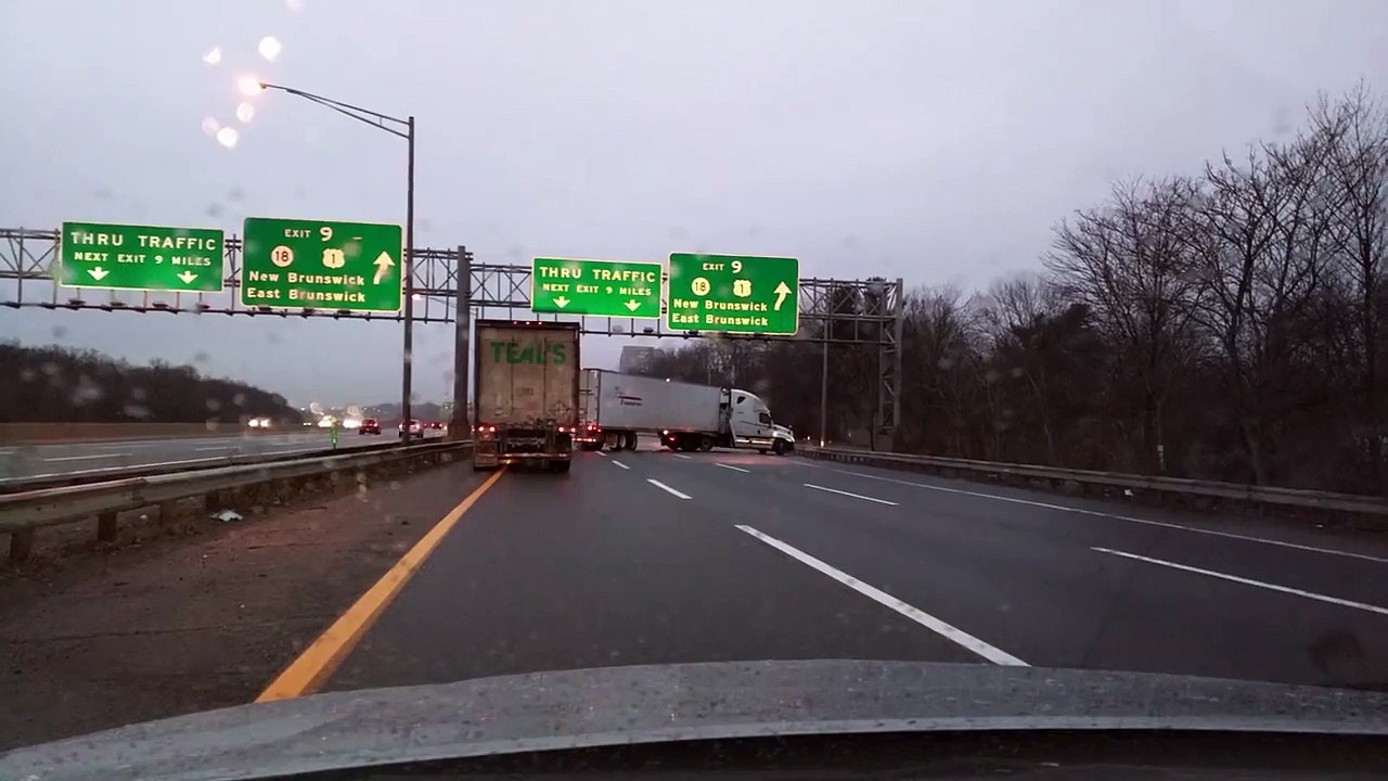1.18.15 NJ Turnpike I 95 Crash Black Ice Trailer flip