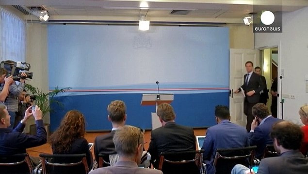 الطائرة الماليزية أُسقِطتْ بصاروخ روسي الصنع...الفاعل مجهول