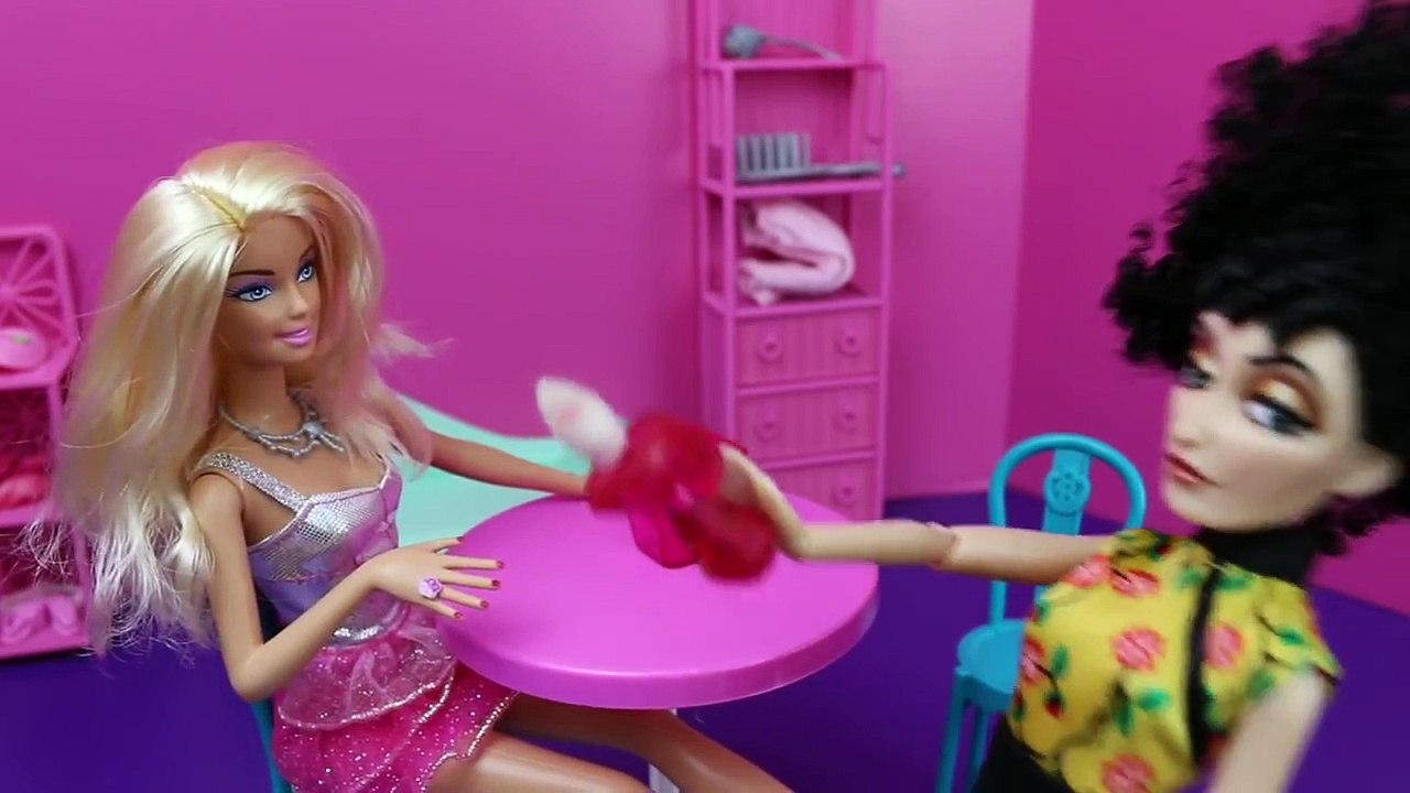 BARBIE Hair & Nail Salon Color Change Spa Fab Toy Disney Tangled Mother Gothel Parody DisneyCarToys