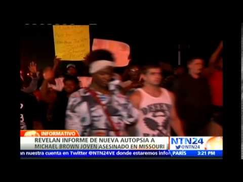 Policía de EE.UU. usa gases lacrimógenos para dispersar a manifestantes en Ferguson