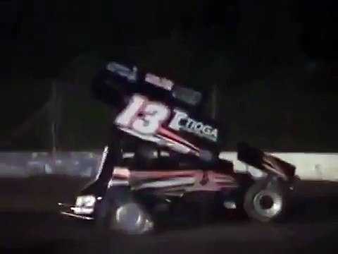 DISCRETION ADVISED NASCAR driver Tony Stewart Hits Kevin Ward, Jr., in Sprint Car Race