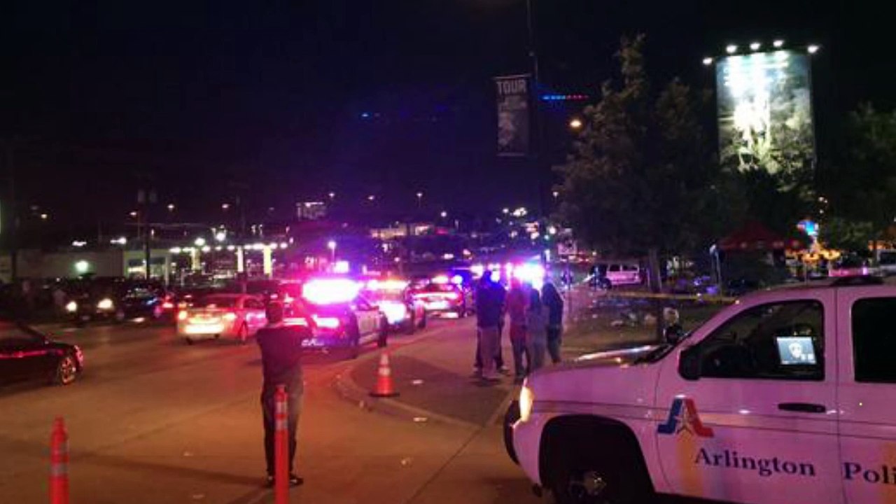 Man shot in the neck at Dallas Cowboys stadium