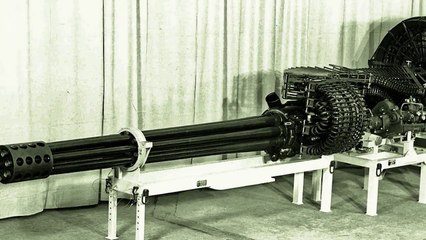 How works the largest combat jet gun in the world? USAF demo video!