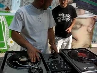 DJ VINCE & DJ MASTER K