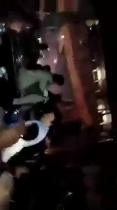 Hamza Shahbaz Ki Rally Main PMLN Supporters ki Female Supporters Ke Saath Nazaib Harktain