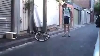 Il faut toujours avoir un vélo de secours dans son sac à dos