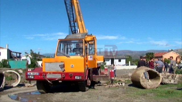 Përmbytjet/Vau i Dejës, shembet ura e Hajmelit izolohen 5 fshatra