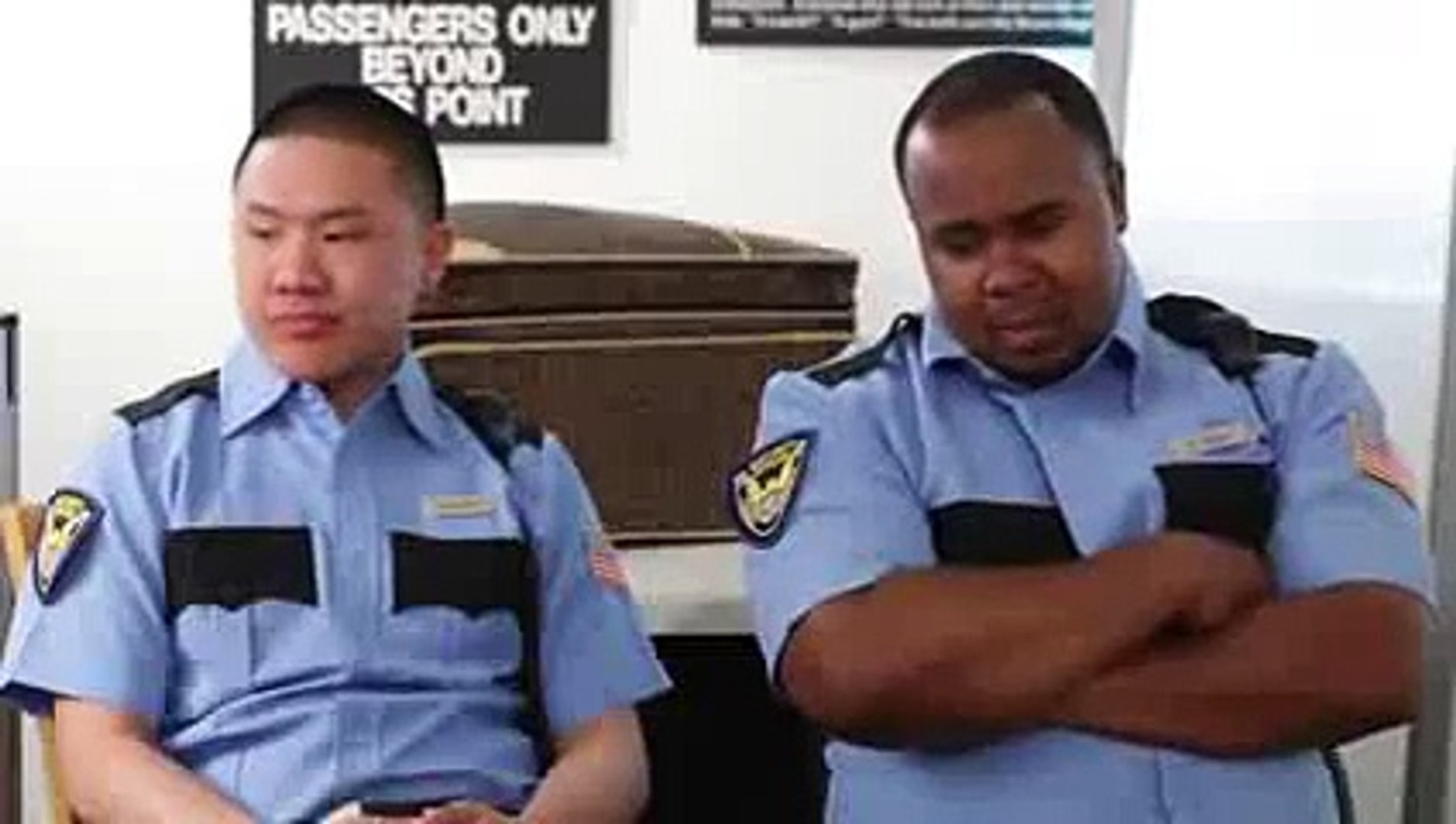 Sexy prank at Security check, airport - video Dailymotion