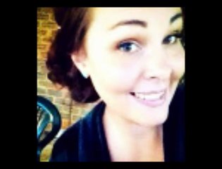 Sulla sedia a rotelle per colpa di un pennello da trucco