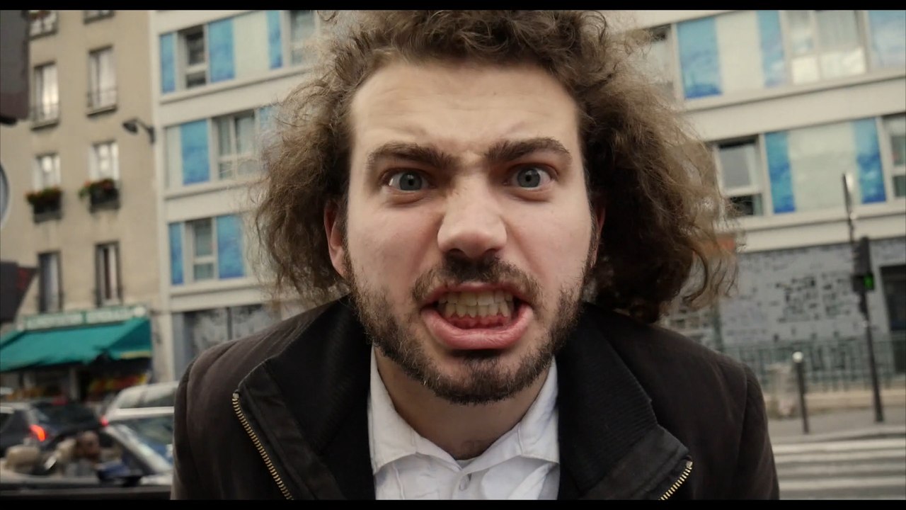 Je suis une poignée de moins