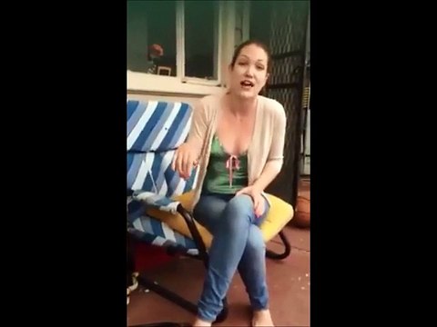 Sei minuti di rime a tempo di rap: questa ragazza farebbe impallidire anche Eminem!