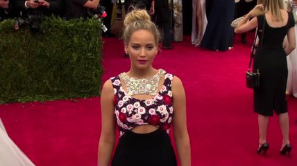 Jennifer Lawrence se culpa a si misma por ser paga menos que sus coestrellas hombres