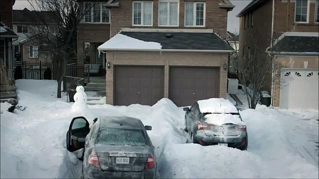 Se ne avete già abbastanza dell'inverno questo video vi farà ridere!