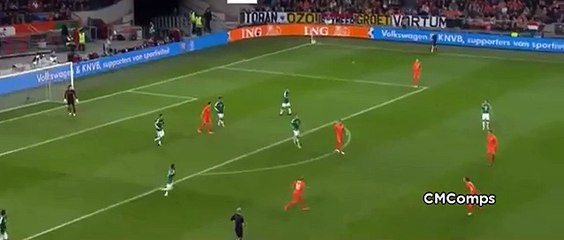 Il bellissimo gol di Sneijder in nazionale