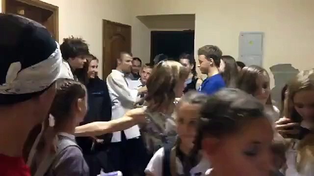 Автограф-сессия. Александр Бон в ДК им. Кирова (Мурманск, 2.10.2015)