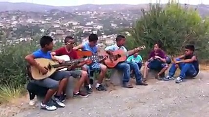 La jeunesse kabyle  qui conserve notre culture Bravo