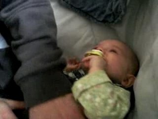 Séance chatouillage avec papa