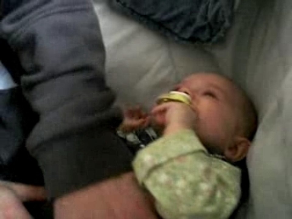 Séance chatouillage avec papa