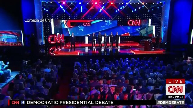 Clinton y Sanders centran debate de precandidatos demócratas