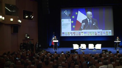 Fabius ouvre la conférence "Climat et défense: quels enjeux?"