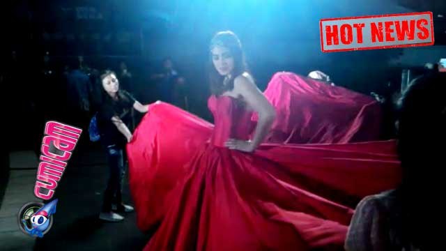 Heboh Kostum Jessica Iskandar - Cumicam 14 Oktober 2015