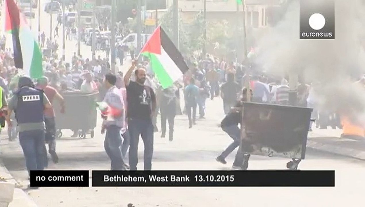 Palestinian youth clash with Israeli forces on "Day of Rage"