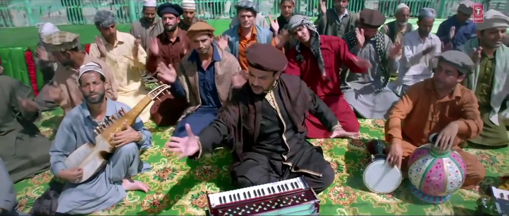 Bhar Do Jholi Meri Full Video Song Bajrangi Bhaijaan HD 1080p