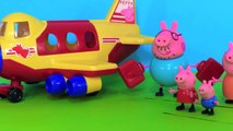 Peppa Pig 2015 New Toys English Episodes - Peppa Pig Swimming on Holiday at the Beach! HD