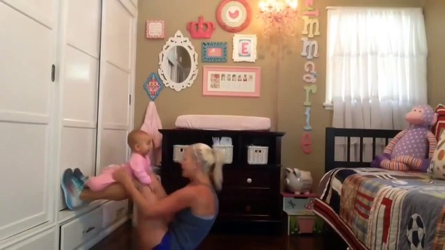 Я в восторге от того, что делает эта молодая мама!