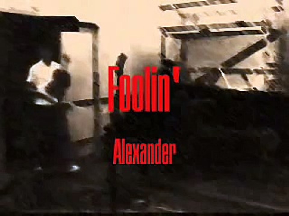 Alexander Rybak singing Foolin (Low)