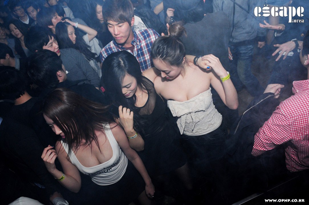KOREAN Party On The Night Club_1 Full HD video 1080p_clip1