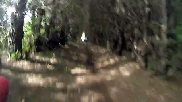 2015 - 10 LCO Gopro Roc Azur Vendredi (4) - sous bois derrière thierry