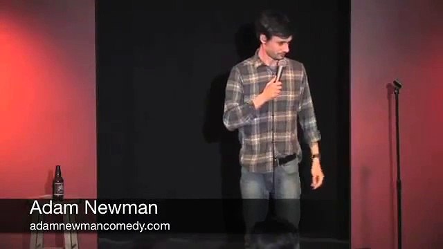 Comedian finds cocaine on audience member and looses his jokes