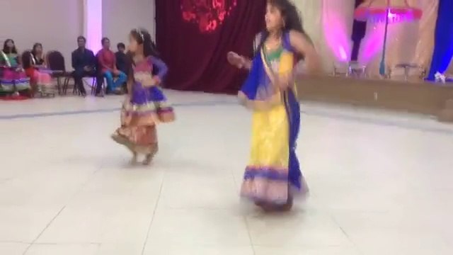 Best Bollywood Indian Wedding Dance Performance by Kids, Radha, Iski Uski, London Thumakda,