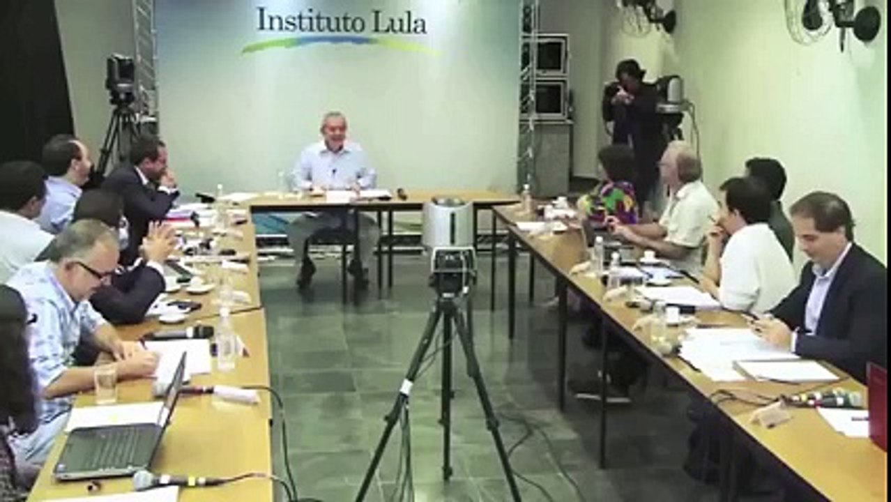 Lulla viajou o mundo falando mal do Brasil