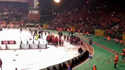 Kompany tribünleri coşturdu!