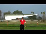 L'aeroplanino di carta più grande al mondo