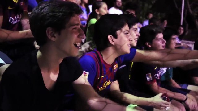 Campione del mondo di freestyle si traveste da anziano e fa numeri incredibili