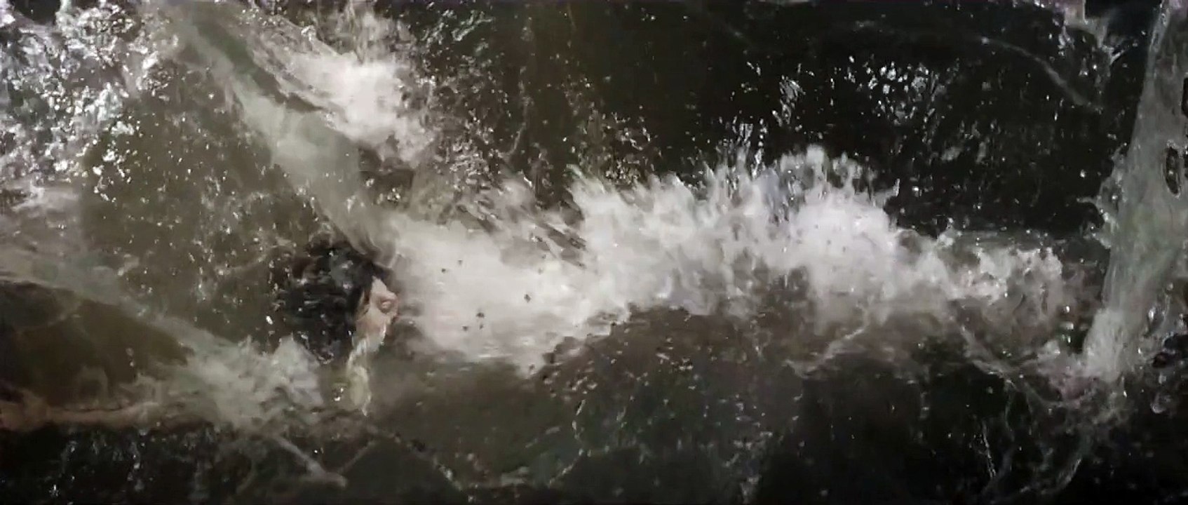 Amaral - Llévame Muy Lejos (Videoclip oficial)