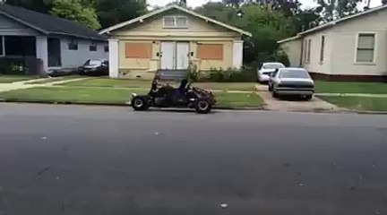 Incrível pegou num monte de sucata e construiu este Brinquedo!!!